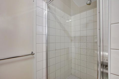 Hybiscus Waterfront Apartments - Surfers Paradise Gold Coast 19