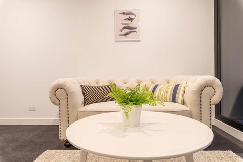 Astrina 2 Bed 2 Bath Apartment - Surfers Paradise Gold Coast 2