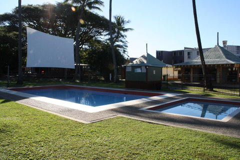 Nomads Airlie Beach - Surfers Paradise Gold Coast 21