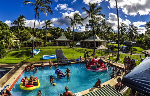 Nomads Airlie Beach - Surfers Paradise Gold Coast 0