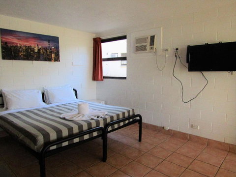 Nomads Airlie Beach - Surfers Paradise Gold Coast 14