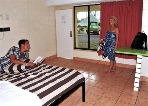 Nomads Airlie Beach - Surfers Paradise Gold Coast 5