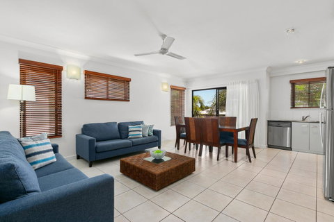 Blue Lagoon Resort - Surfers Paradise Gold Coast 1