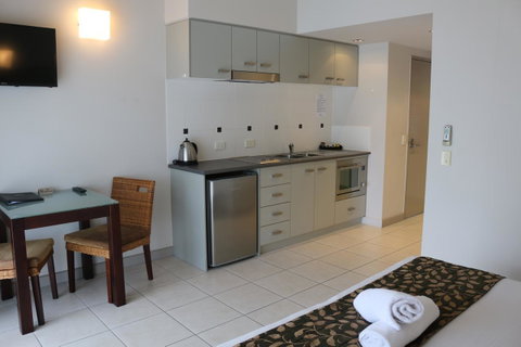 Blue Lagoon Resort - Surfers Paradise Gold Coast 11