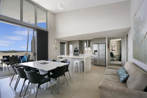 Redvue Holiday Apartments - Surfers Paradise Gold Coast 28