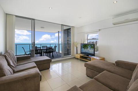 Redvue Holiday Apartments - Surfers Paradise Gold Coast 0
