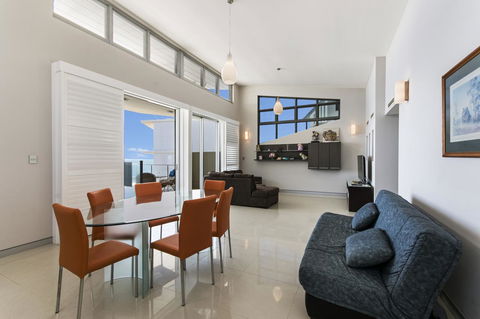 Redvue Holiday Apartments - Surfers Paradise Gold Coast 20