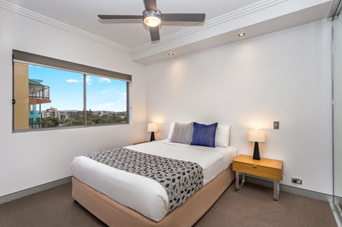 Redvue Holiday Apartments - Surfers Paradise Gold Coast 14
