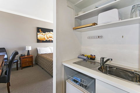 Redvue Holiday Apartments - Surfers Paradise Gold Coast 25