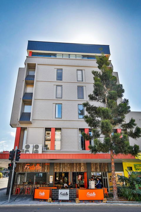 Madison Plaza Townsville - Surfers Paradise Gold Coast 21