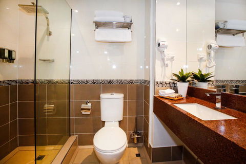 Madison Plaza Townsville - Surfers Paradise Gold Coast 11