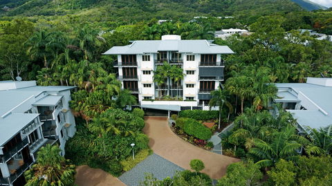 Sanctuary Palm Cove - Surfers Paradise Gold Coast 1