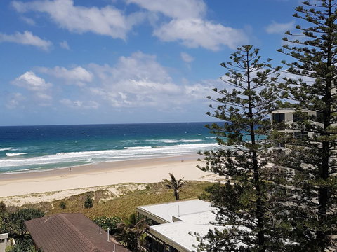Surfers Chalet - Surfers Paradise Gold Coast 35