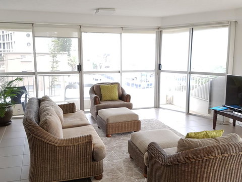 Surfers Chalet - Surfers Paradise Gold Coast 32