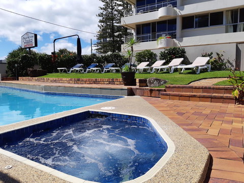 Surfers Chalet - Surfers Paradise Gold Coast 6