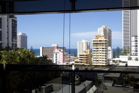 Circle Luxury Holidays - Surfers Paradise Gold Coast 4