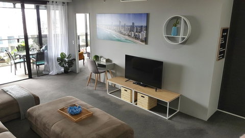Circle Luxury Holidays - Surfers Paradise Gold Coast 15