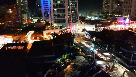 Circle Luxury Holidays - Surfers Paradise Gold Coast 25