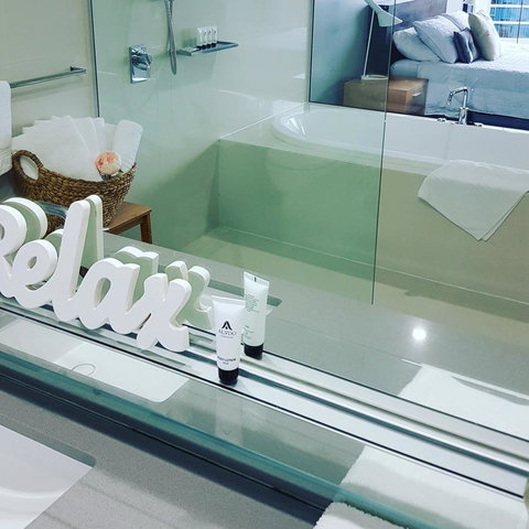 Circle Luxury Holidays - Surfers Paradise Gold Coast 24