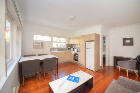 Backpackers In Paradise 18-35 Hostel - Surfers Paradise Gold Coast 11