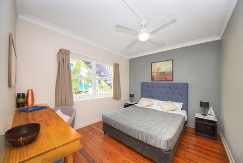 Backpackers In Paradise 18-35 Hostel - Surfers Paradise Gold Coast 1