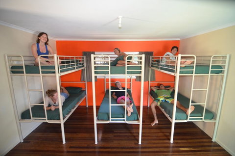 Backpackers In Paradise 18-35 Hostel - Surfers Paradise Gold Coast 21