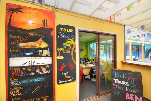 Backpackers In Paradise 18-35 Hostel - Surfers Paradise Gold Coast 6