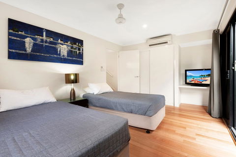 Shorelines - Surfers Paradise Gold Coast 7