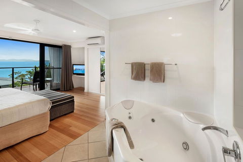Shorelines - Surfers Paradise Gold Coast 2