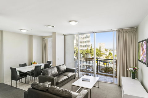 Mantra Towers Of Chevron - Surfers Paradise Gold Coast 24