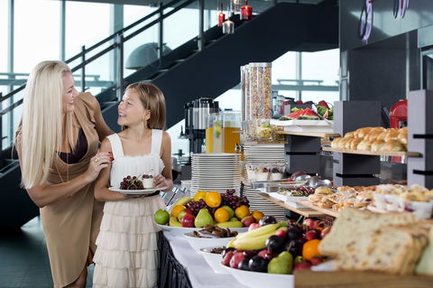 Q1 Resort & Spa - Official - Surfers Paradise Gold Coast 21