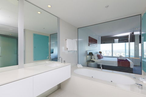 Q1 Resort & Spa - Official - Surfers Paradise Gold Coast 39