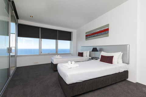 Q1 Resort & Spa - Official - Surfers Paradise Gold Coast 8