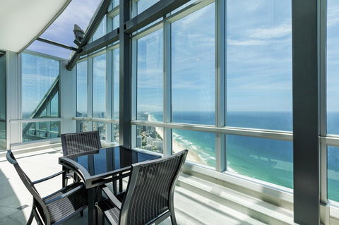 Q1 Resort & Spa - Official - Surfers Paradise Gold Coast 15
