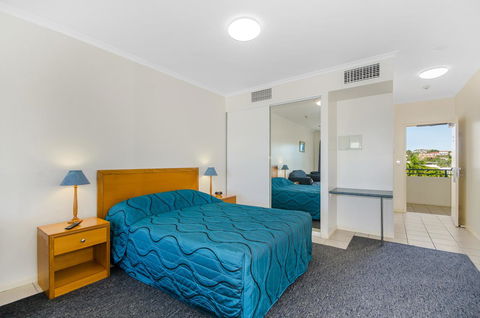 Madison Ocean Breeze Apartments - Surfers Paradise Gold Coast 9