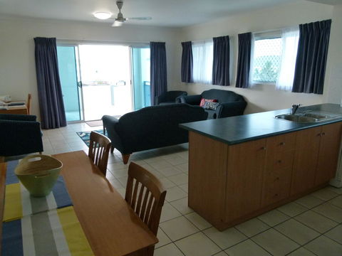 Madison Ocean Breeze Apartments - Surfers Paradise Gold Coast 25