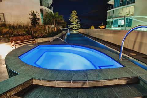 Reflections Tower Two - Surfers Paradise Gold Coast 5