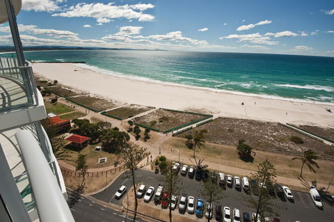 Reflections Tower Two - Surfers Paradise Gold Coast 9