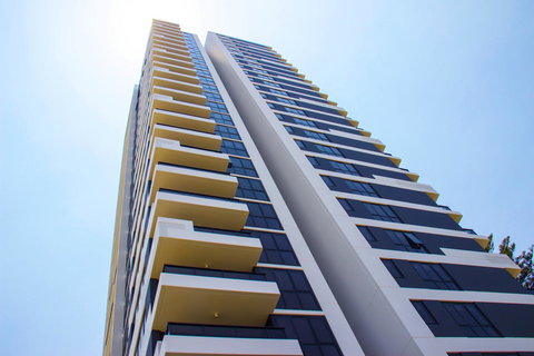 Synergy Broadbeach - Official - Surfers Paradise Gold Coast 17