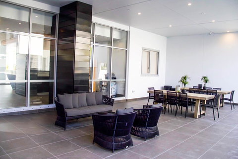 Synergy Broadbeach - Official - Surfers Paradise Gold Coast 21