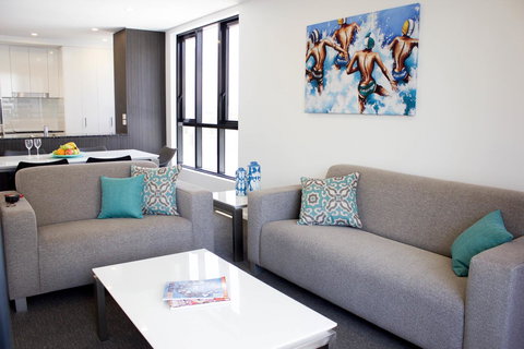 Synergy Broadbeach - Official - Surfers Paradise Gold Coast 10