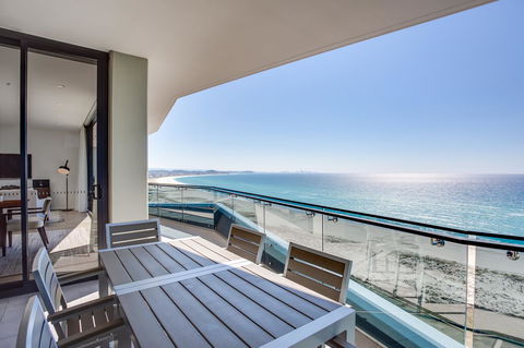 Iconic Kirra Beach Resort - Surfers Paradise Gold Coast 21