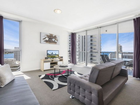 Beach Stay - Ocean & Riverview Resort Chevron Renaissance Central Surfers Paradise - Surfers Paradise Gold Coast 3