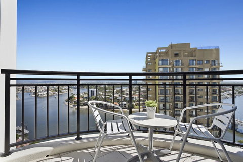 Beach Stay - Ocean & Riverview Resort Chevron Renaissance Central Surfers Paradise - Surfers Paradise Gold Coast 13