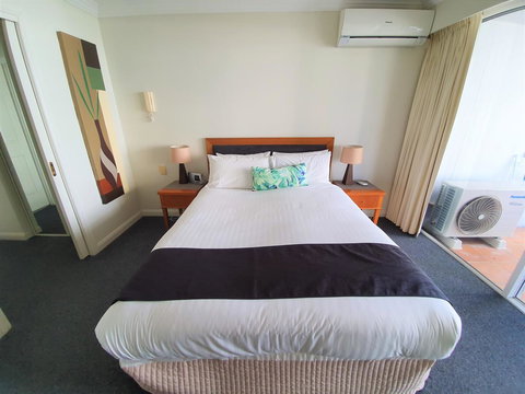 Broadbeach Holiday Apartments - Surfers Paradise Gold Coast 28