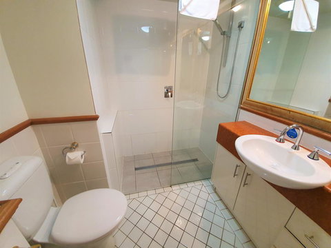 Broadbeach Holiday Apartments - Surfers Paradise Gold Coast 26