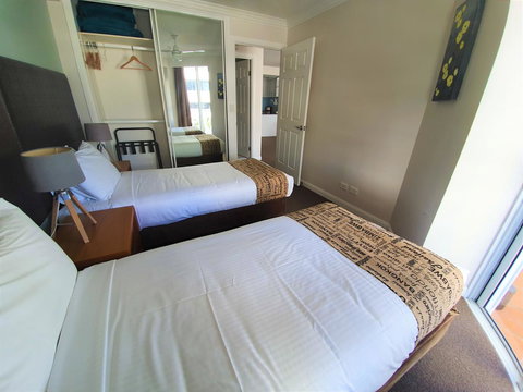 Broadbeach Holiday Apartments - Surfers Paradise Gold Coast 6