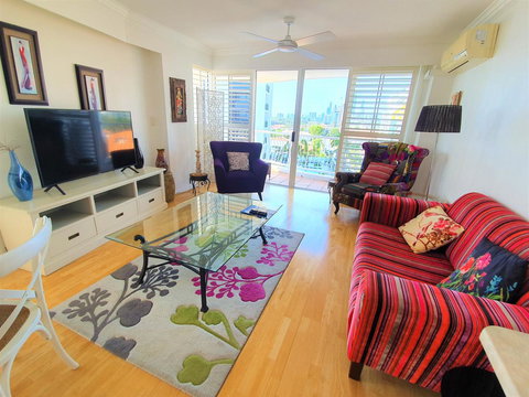 Broadbeach Holiday Apartments - Surfers Paradise Gold Coast 4