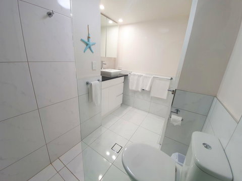 Broadbeach Holiday Apartments - Surfers Paradise Gold Coast 8