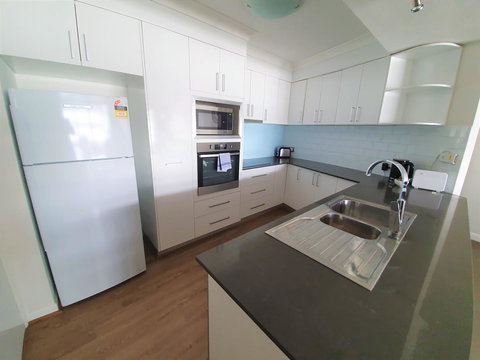 Broadbeach Holiday Apartments - Surfers Paradise Gold Coast 10
